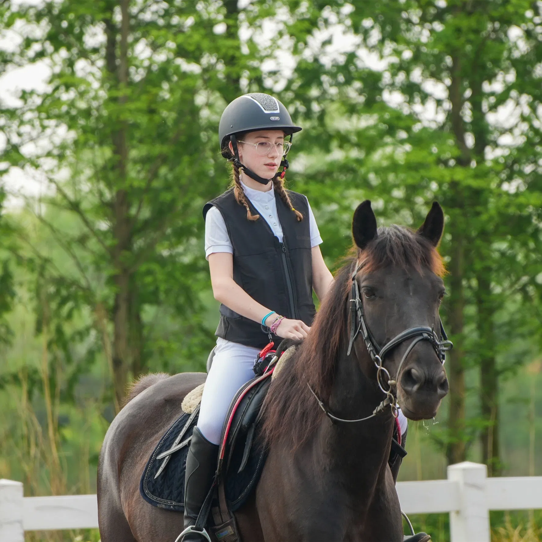 Ultralight Softshell Horse Riding Airbag Vest for Equestrian Enthusiasts with Fast Response Mechanical Airbag System Bulk Orders with Reflective Printing