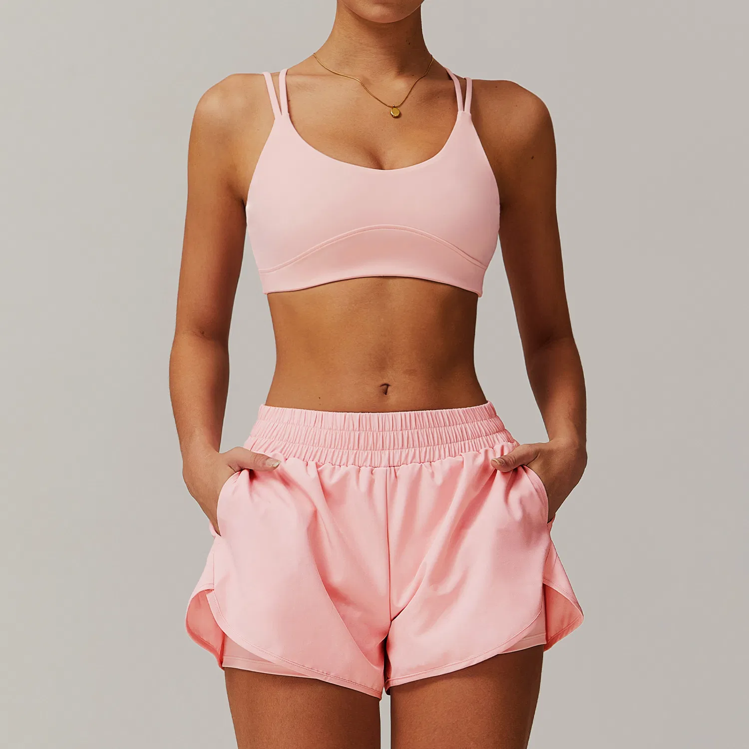 Quick-Dry Workout Cross Push up Sport Bra Hip-Lifting Running Cycling Fitness Fashion Shorts with Pockets 2 Pieces Gym Women Training Yoga Clothes