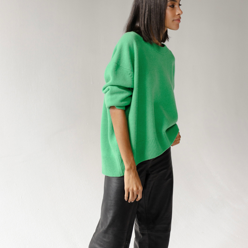 Wholesale & Retail Loose-Fitting Round-Neck Viscose Sweater for Women, Stylish Jumper in Multi-Color, No MOQ