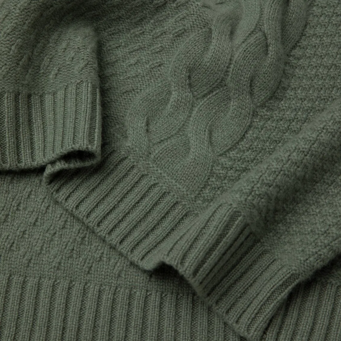 Cozy 100% Cashmere Hooded Vest for Fashionable Women