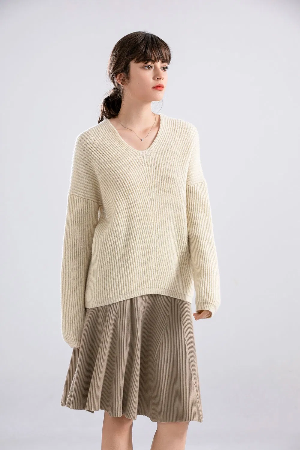 2025 Hot Sale V Neck Wool Leisure Loose Pullover Sweater Jumper for Women