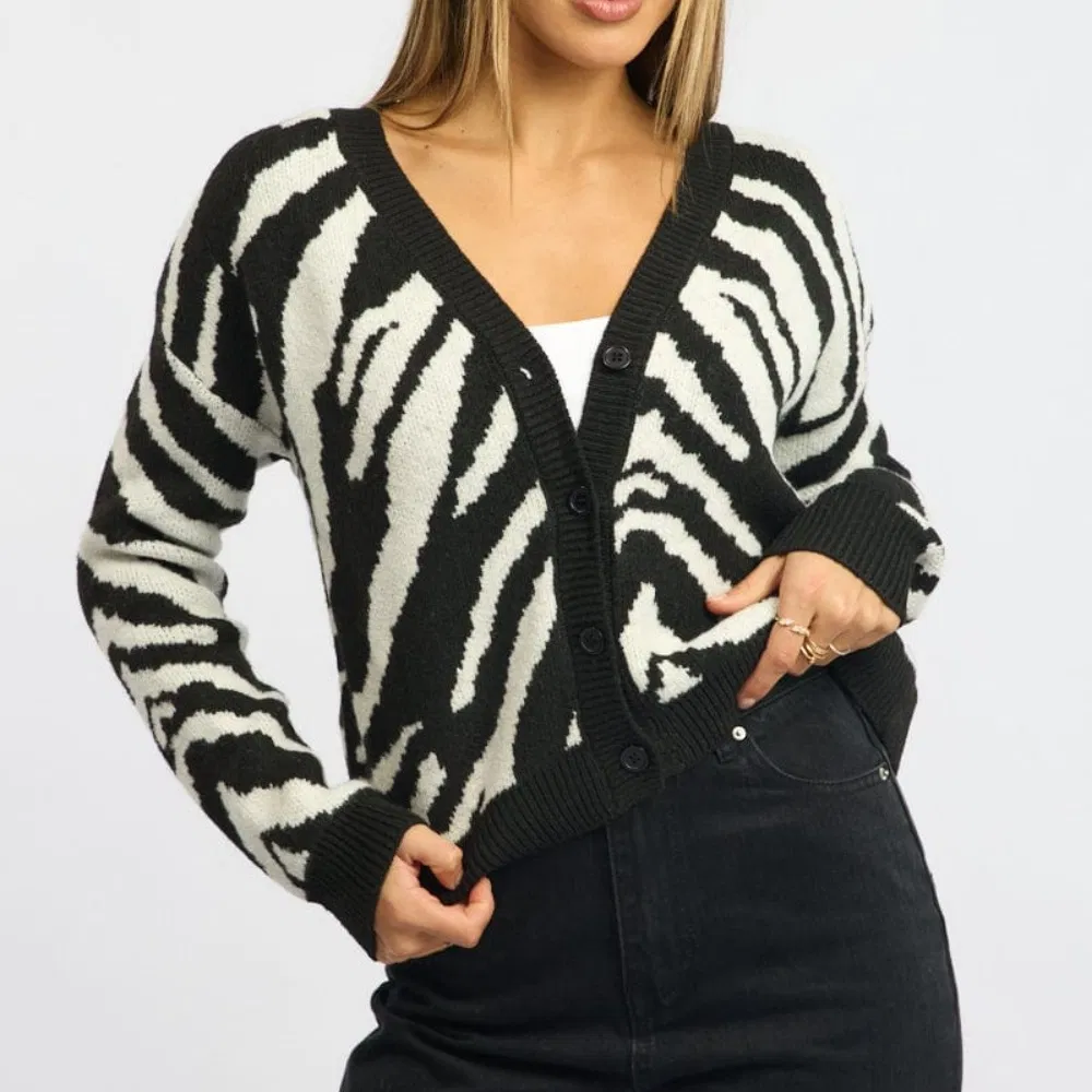 Fashion Black Zebra Jacquard Patterned Crop Cardigan Sweater for Women