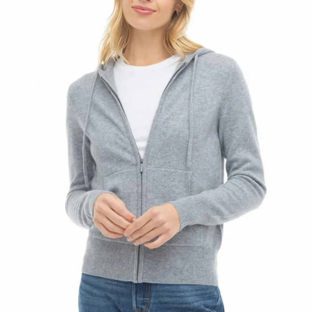 Women′s Grey Zip-up Sweater Hoodie - Perfect for Casual Outings