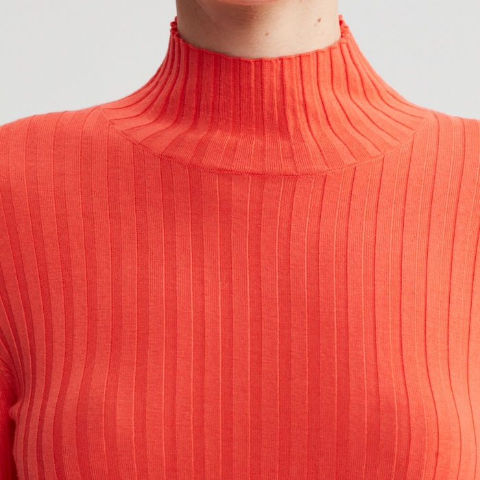 Premium Quality 100% Wool Knitted Ribbed Turtleneck Sweater