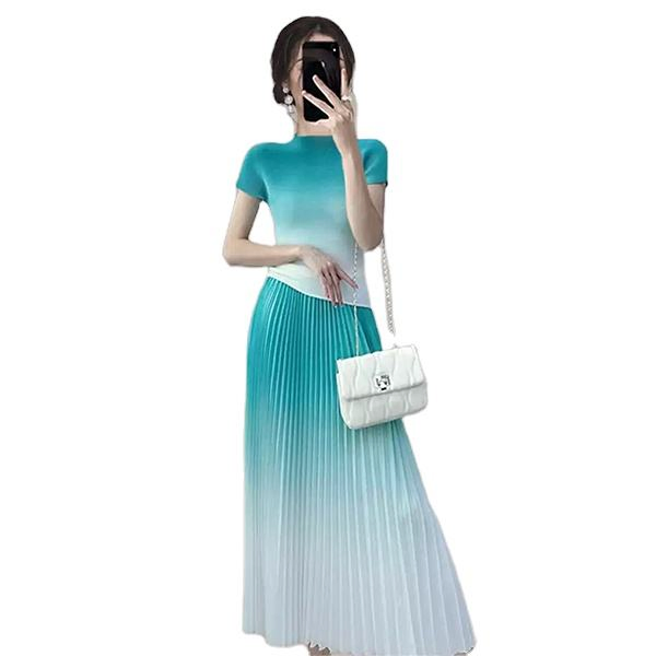 Elegant Gradient Pleated Skirt and Top Set for Women