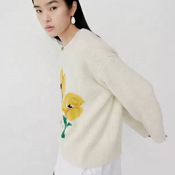 Stylish Embroidered Sweater for Fall and Winter Fashion