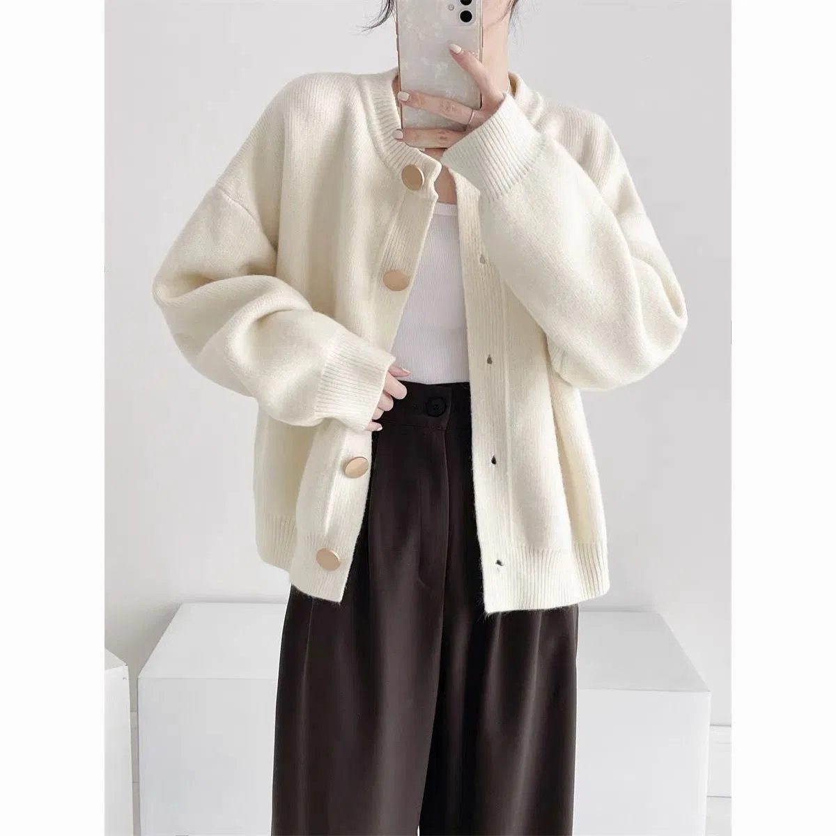 Custom Women Sweater Knitting Cardigans Spring Autumn Short Style Knit Coat Ladies Long Sleeve V Neck Button Casual Female Top Cardigan