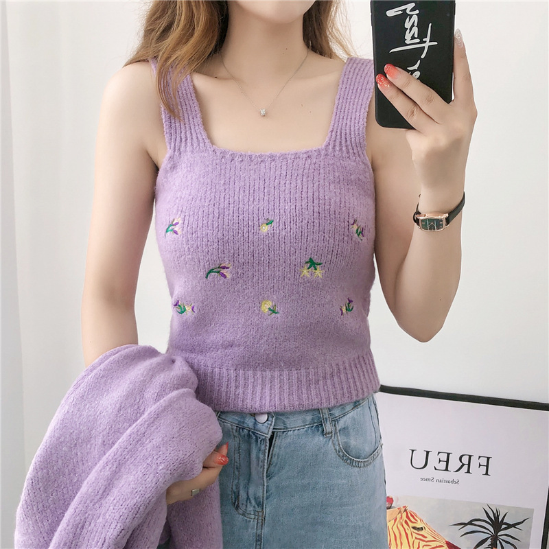 Soft Knit Long Sleeve Comfortable Warm Autumn New Fashion Embroidered Flower Cardigan Sweater for Woman