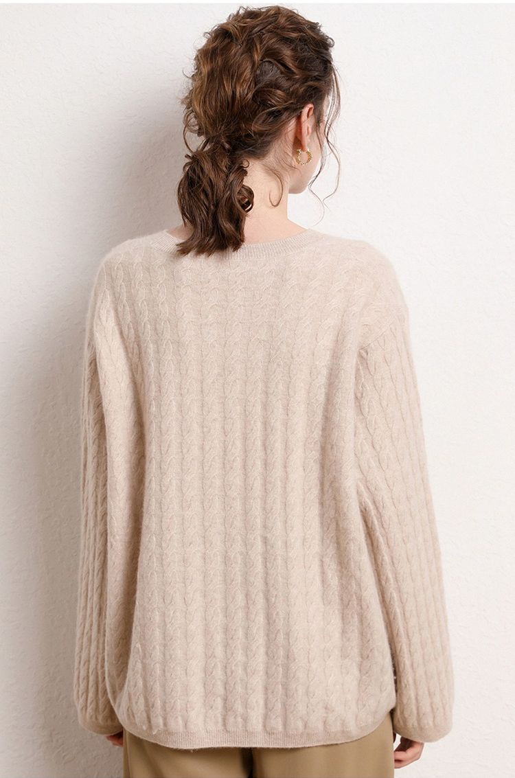 Women&prime;s Cashmere Round Neck Knit Sweater Autumn and Winter Loose Twist Warm Sweater