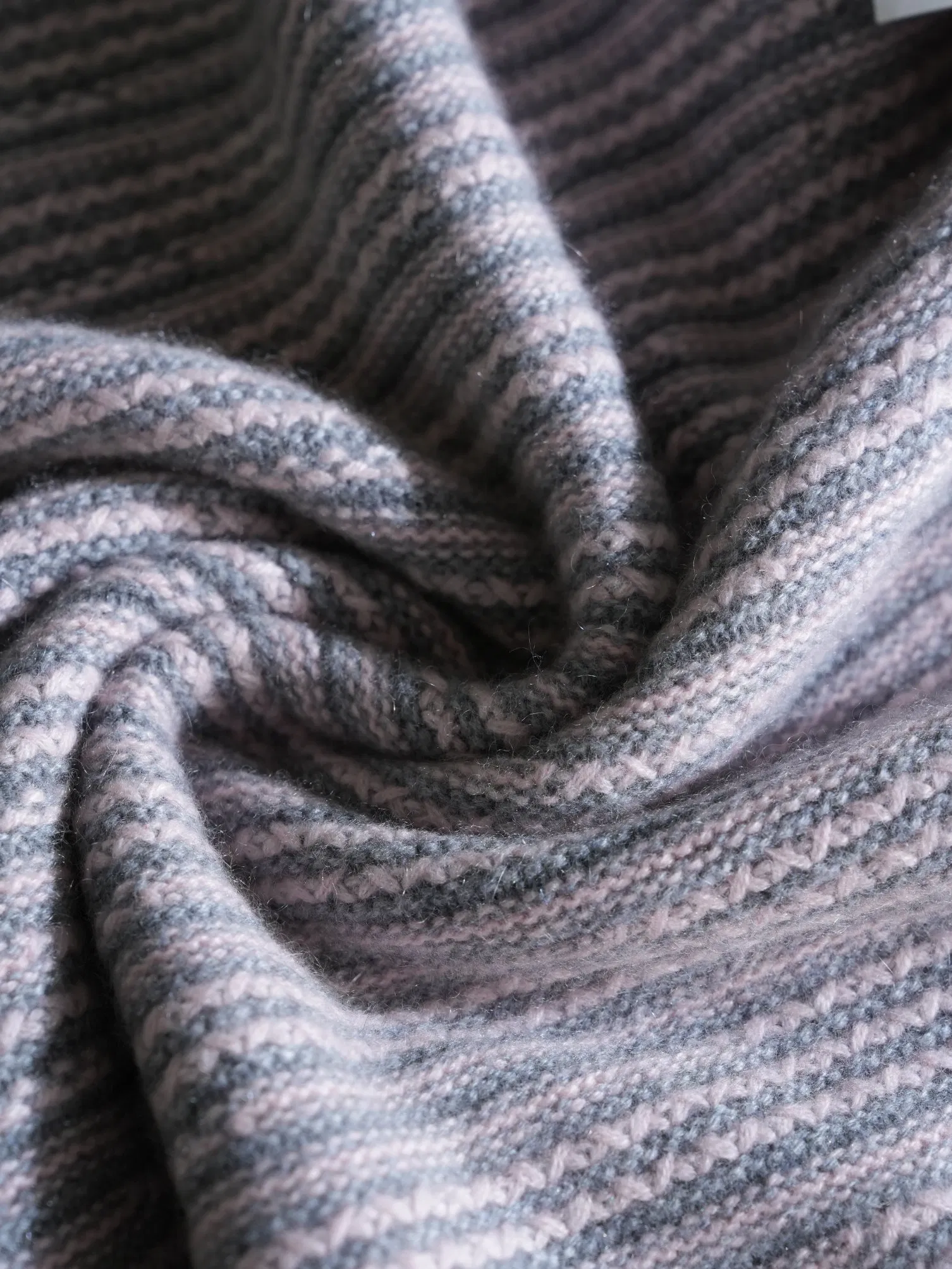 Luxury Women&prime;s Striped Jumper Sweater - 100% Cashmere 424G