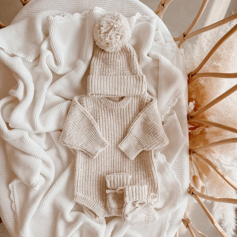 Winter Warm Beanie Custom Logo Knit Beanie Hats Warm Knitted Cuffed Winter Hat with POM POM for Kids Baby