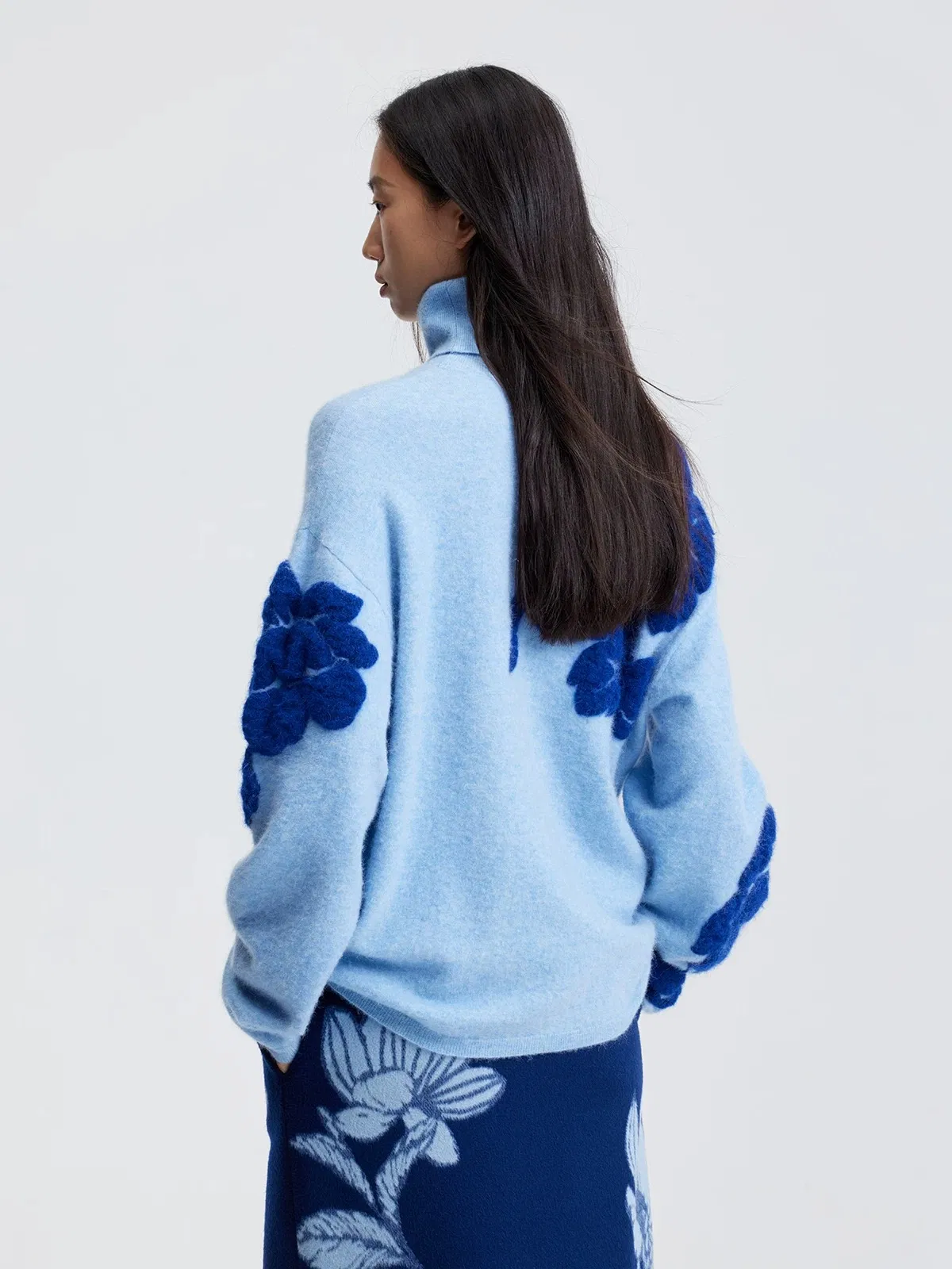 Wholesale Luxury Women Knitwear Pullover Sweater Women Wool Knitted Sweater with Floral Embroidery