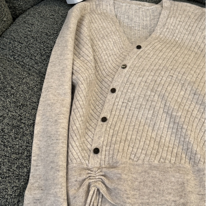 Manufacturer Outlet 63% Wool 28.2% Chinlon 8.8% Acrylic Pullover Lady Sweater