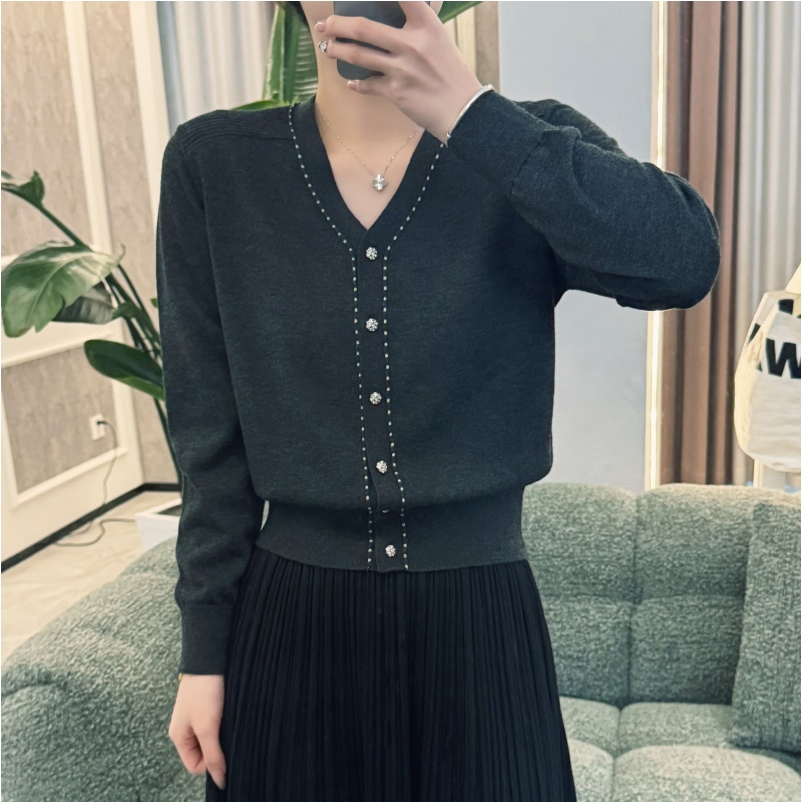 Popular Item 31% Wool 40% Chinlon 28% Acrylic Knitwear Loose Sweater