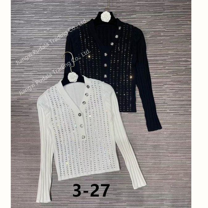 New Style Fashion Clothing Women Wool Sweater Long Sleeve Cardigan Clothing with Buttons V- Neck