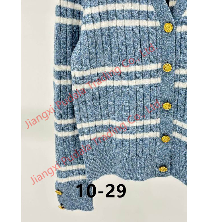 Striped Jacquard V-Neck Buttoned Knitted Cardigan Sweater Cozy Two-Tone Women&prime;s Wool Knitted Sweater