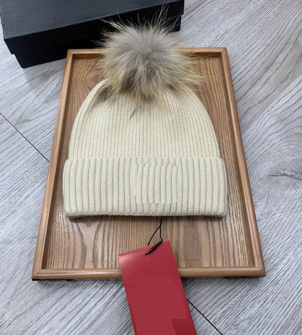 Wholesale 2024 Newest Embroidery Baseball Cap Bucker Hat Trucker Hat Knitted Winter Caps Beanie Hats