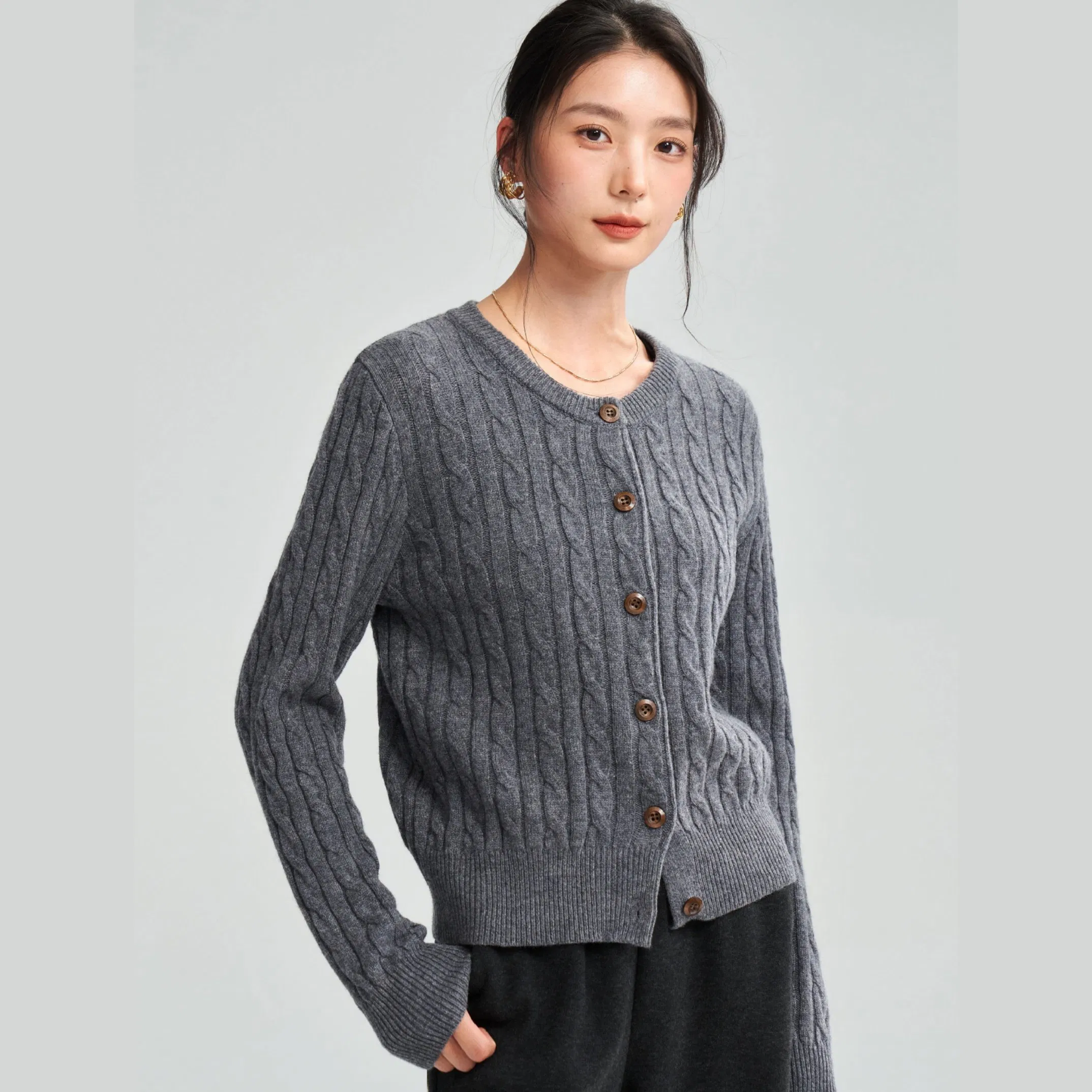 25 Autumn New Knit Loose Fashion Women&prime;s Cardigan - Cable Stitch Cropped Top