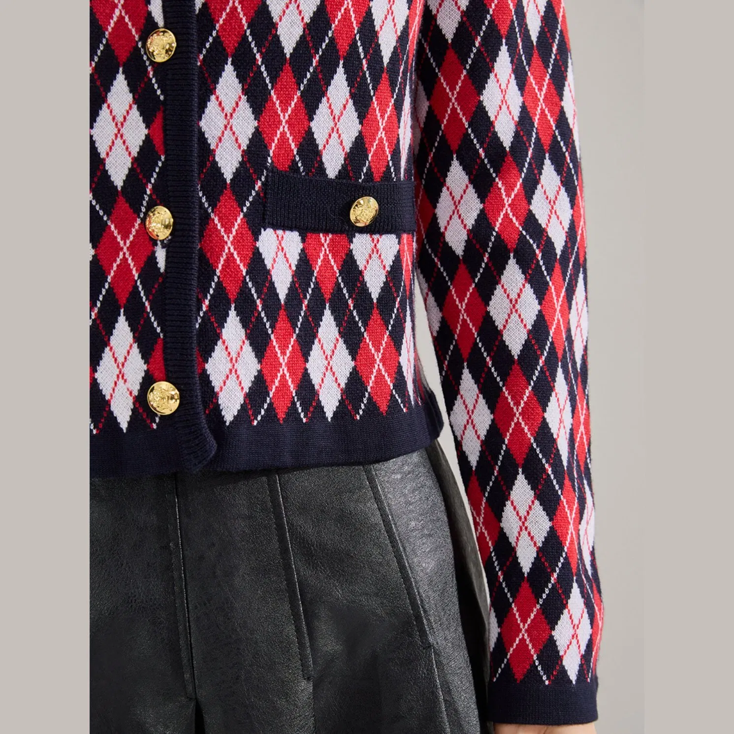 25 Autumn Vintage Red Diamond-Pattern Long Sleeve Wool Knit Cardigan Round Neck Sweater