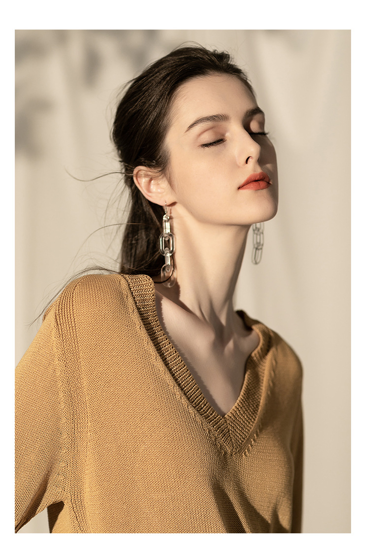 Women&prime;s Knitted Sweater V-Neck Pullover Loose Sweater Women&prime;s MID-Sleeve Women&prime;s Clothing