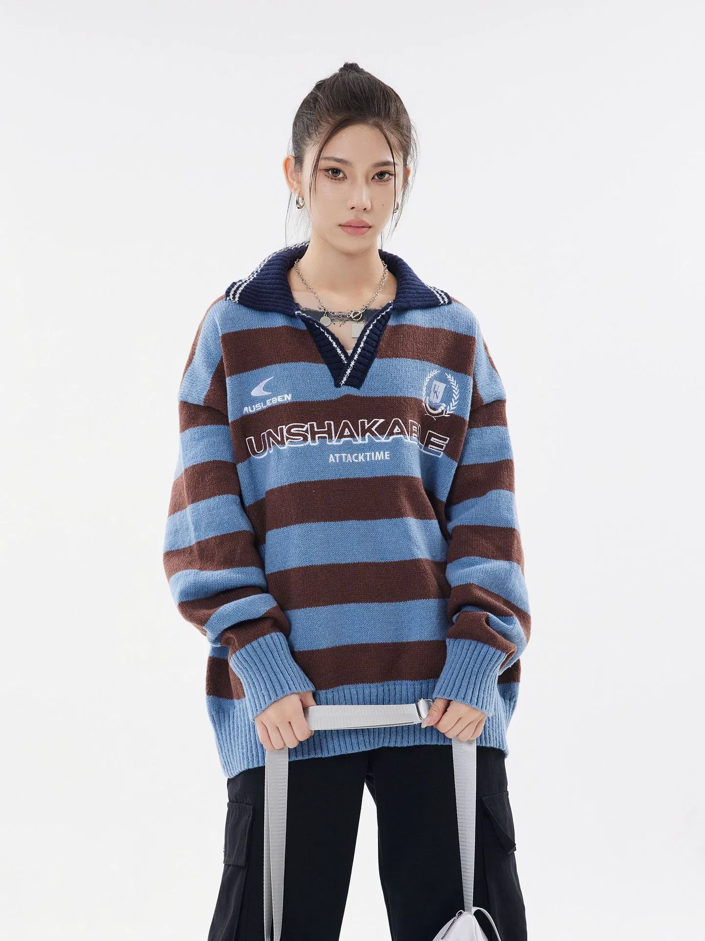 New Style Women′s Turn-Down Collar Casual Line Spacing Printing Long Sleeve Pullover Sweater