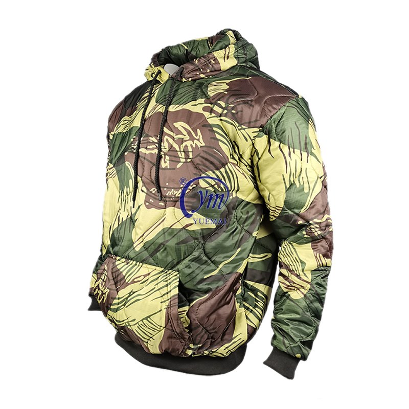 Camouflage Waterproof Warm Men&prime;s Nylon Outdoor Woobie Hoodie Pullover Jacket