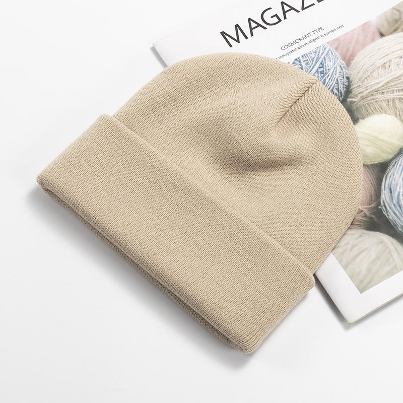 Custom Fashionable Embroidery Logo Solid Color Warm Winter Beanie Knit Hat
