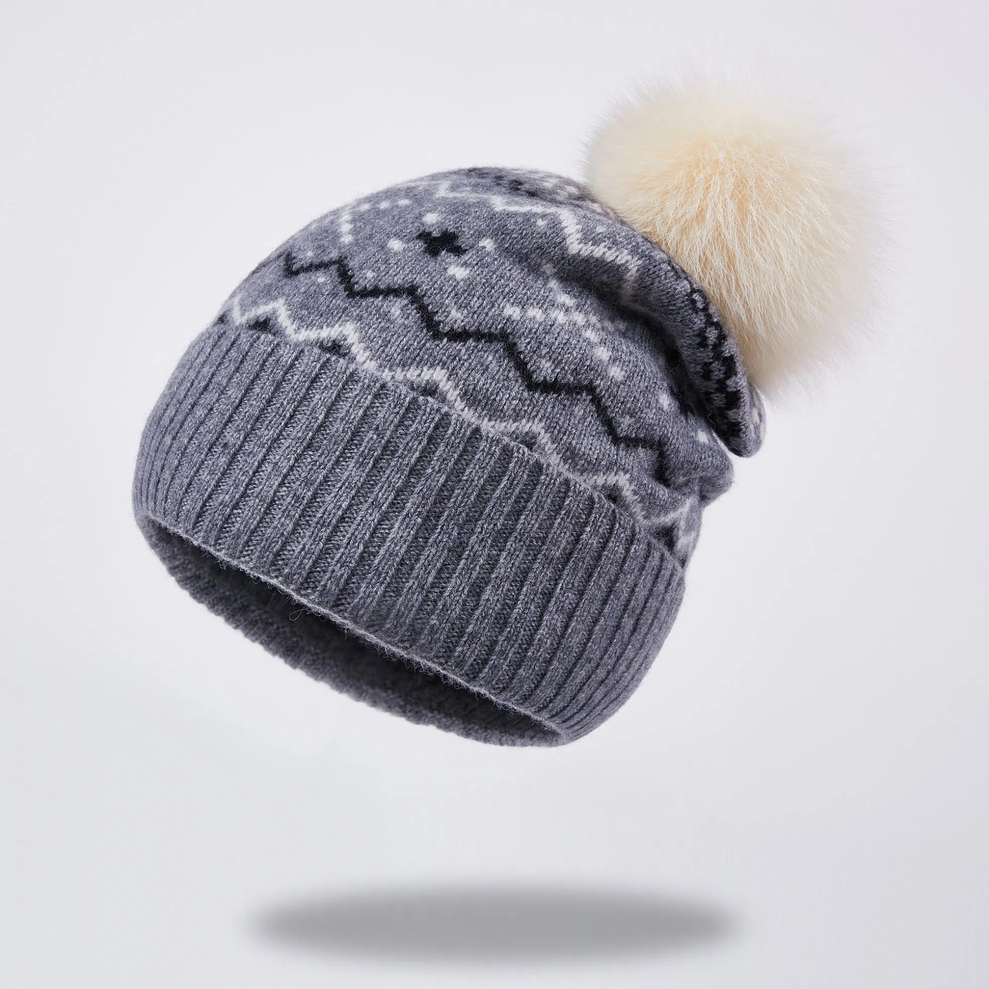 Fashion Color Wool Flat Embroidery Can Be Customized Logo Bobble Hat