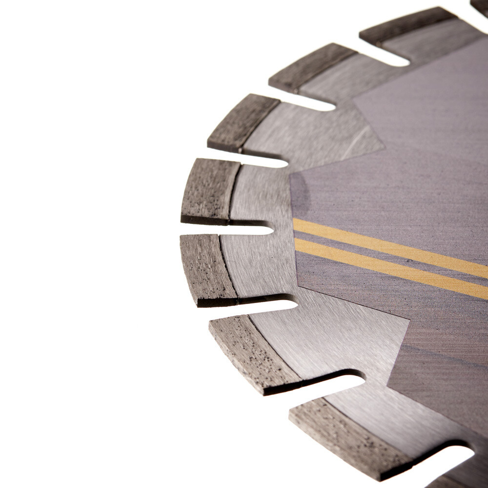 Диск алмазный по асфальту Kronger Asphalt 400x25,4x4 мм сегментный мокрый/сухой рез (A200400)