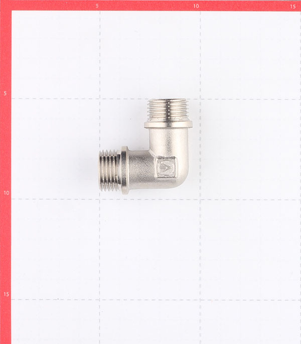 Угол Valtec 1/2 НР(ш) х 1/2 НР(ш) латунный (VTr.093.N.0004)