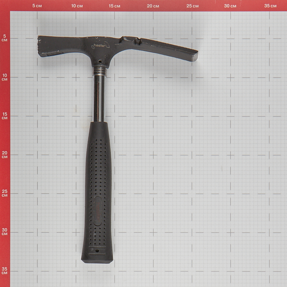 Молоток плиточника Hesler 600 г металлическая ручка