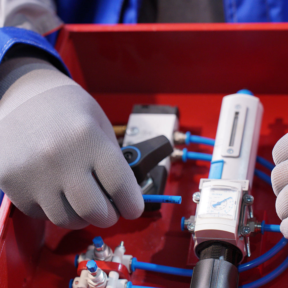 Перчатки полиэфирные СВС Микро 9 (L)