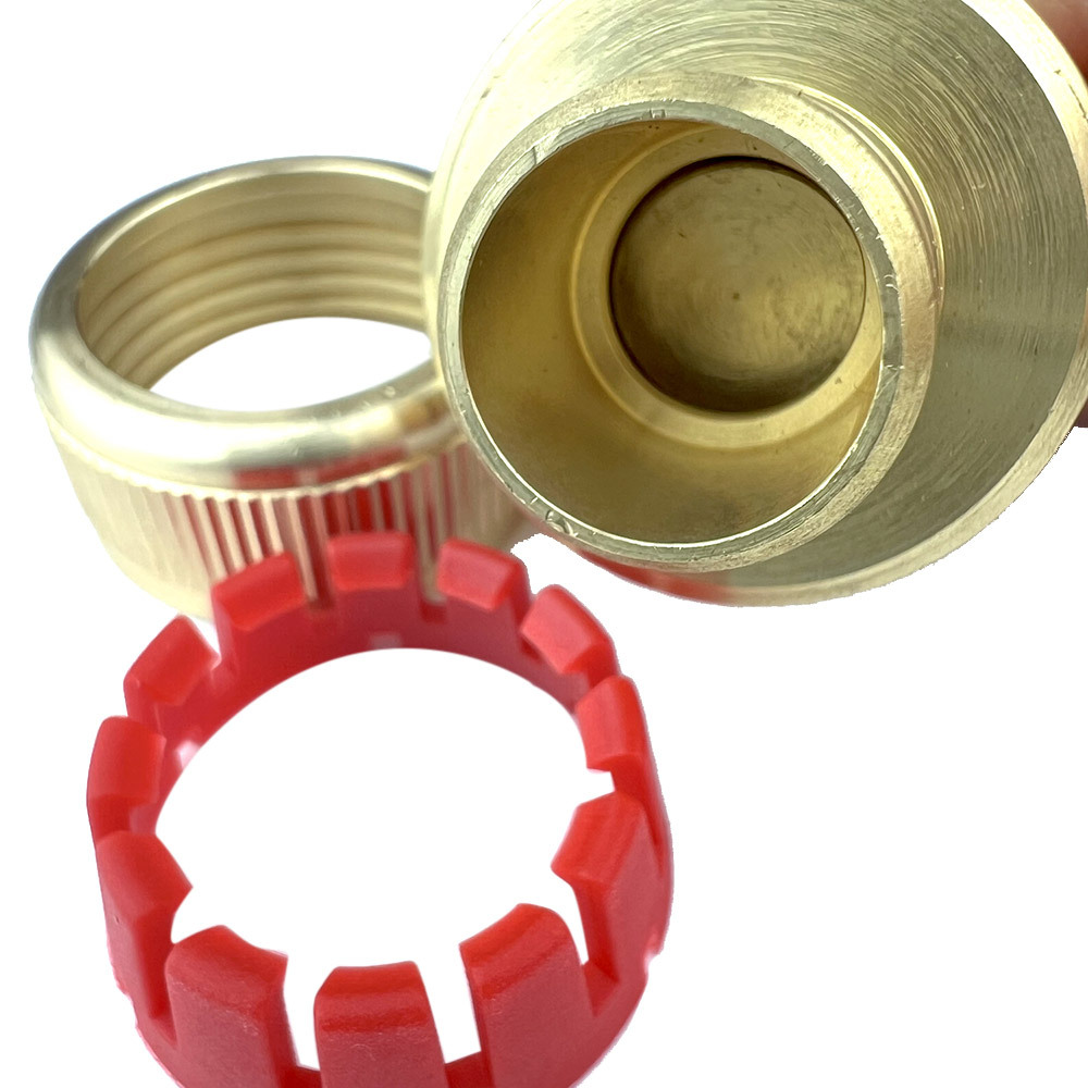 Адаптер 3/4 для соединения шлангов Профитт внутренняя резьба латунный с аквастопом (0102785-RCS)