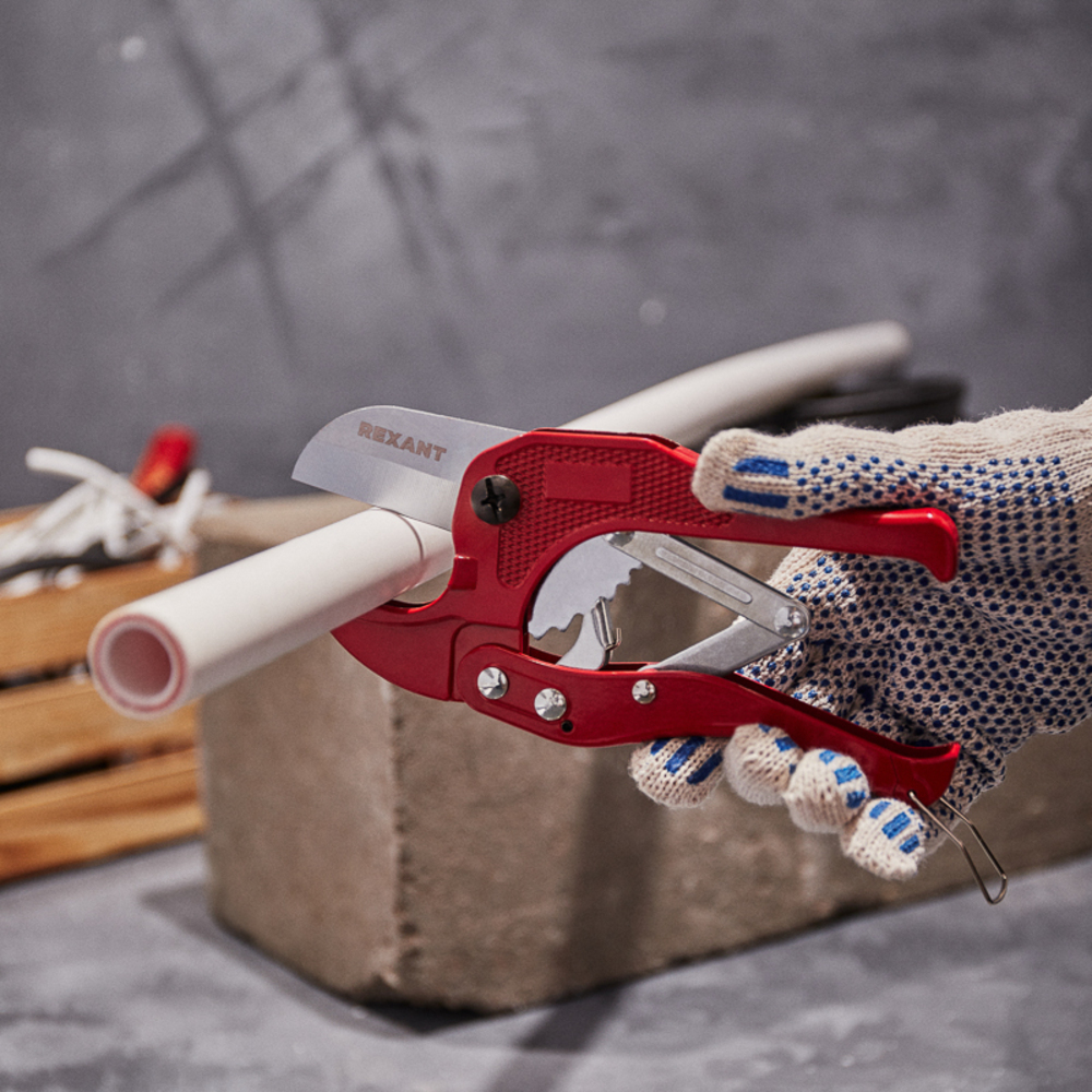 Труборез для пластиковых труб Rexant RA-65Mn d42 мм (11-1017)