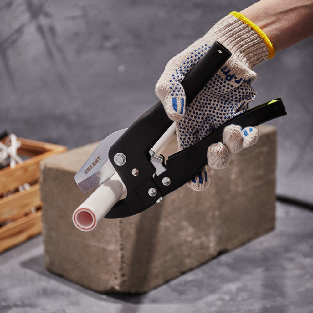 Труборез для пластиковых труб Rexant RS-65Mn d42 мм (11-1019)