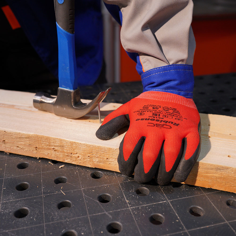 Перчатки полиэфирные с латексным обливом СВС Рубисенс красно-черные / черно-черные 9 (L)