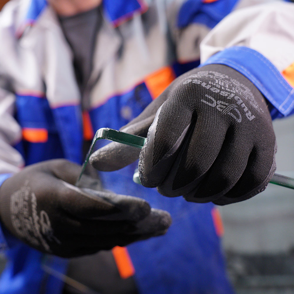 Перчатки полиэфирные с латексным обливом СВС Рубисенс красно-черные / черно-черные 9 (L)