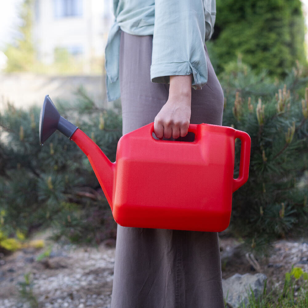 Лейка садовая Radivas 10 л пластиковая с горловиной красная